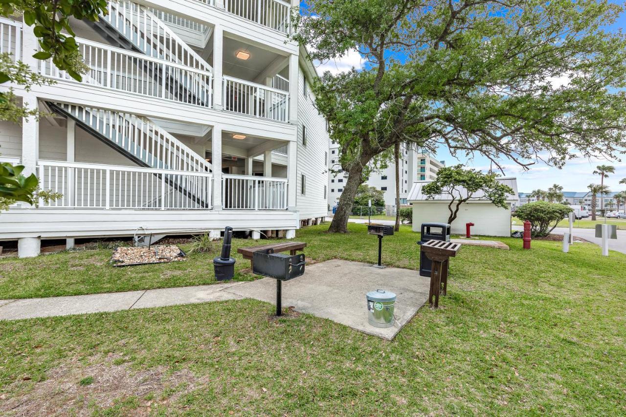 Plantation East 1103 *